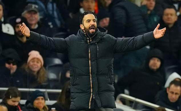 Kaiyun网页版-“比烂大会”继续输球 英超倒数第6的曼联该骂谁？